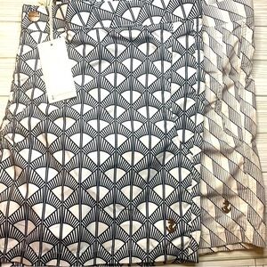 Men's Black & White Geometric Swim Trunks